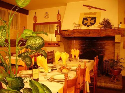 Latronquière Hotel Restaurant Du Tourisme מראה חיצוני תמונה